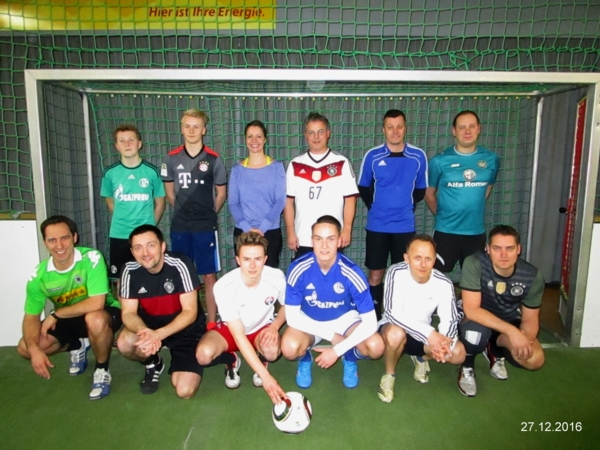 16 12 27 Weihnachtskick