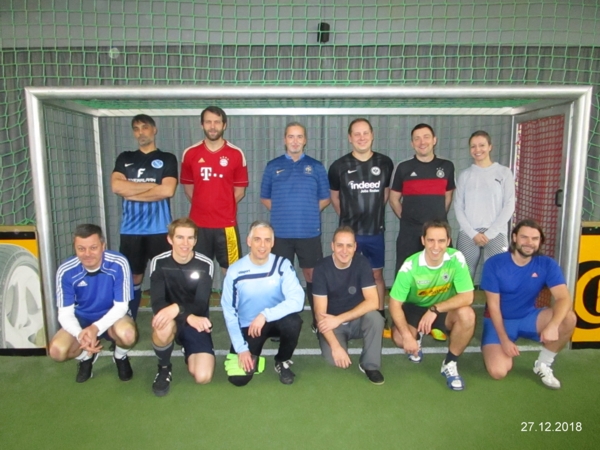 18 12 27 Weihnachtskick